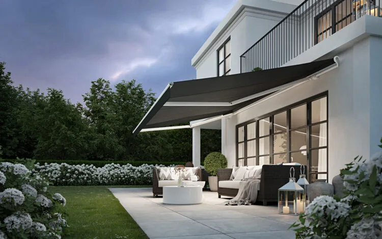 Markilux 1700 Awning